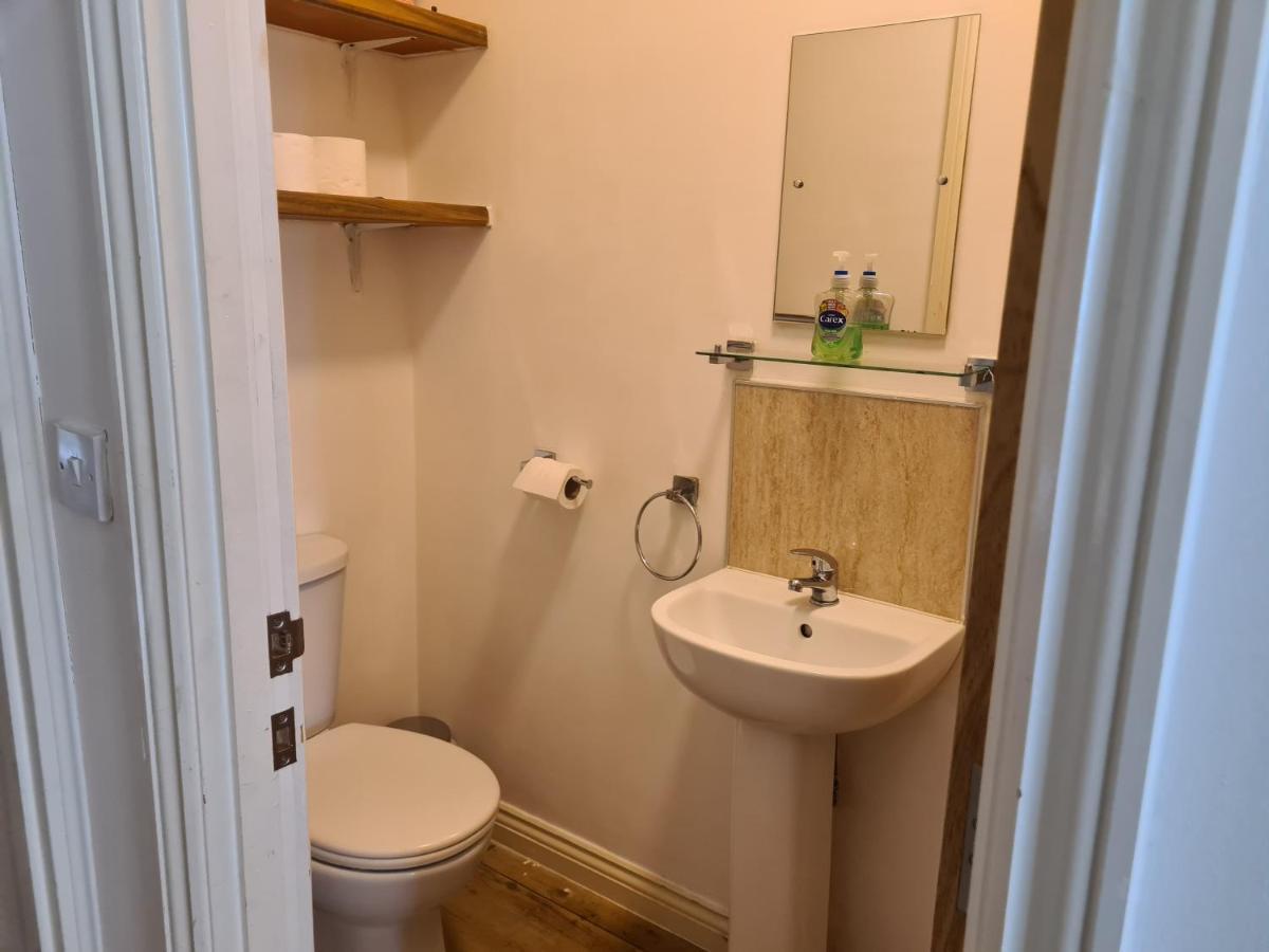 Yarmouth Apartments, Street Permit Parking, Close To Everything, Beach, Pier, Free Wifi Γκρέιτ Γιάρμουθ Δωμάτιο φωτογραφία